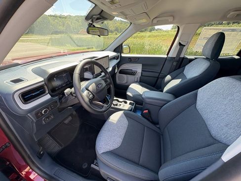 New 2025 Ford Maverick XLT w/ XLT Luxury Package image 33