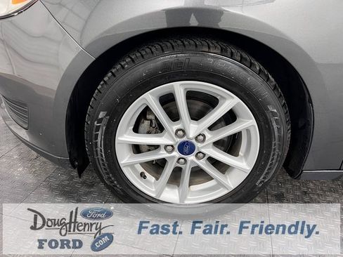 Used 2017 Ford Focus SE image 16