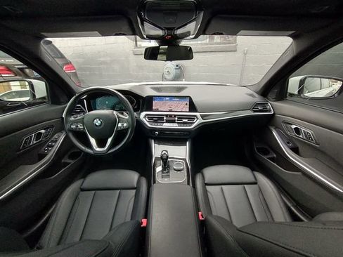 Used 2021 BMW 330i Sedan w/ Driving Assistance Package image 44