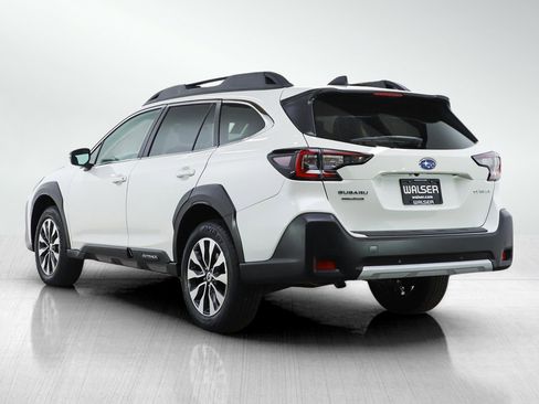 Used 2024 Subaru Outback Limited image 3