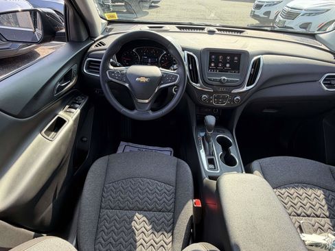 Certified 2024 Chevrolet Equinox LT FWD image 15