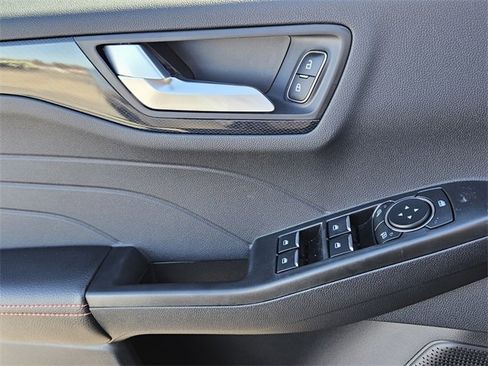 New 2026 Ford Escape ST-Line w/ Tech Pack #1 image 30