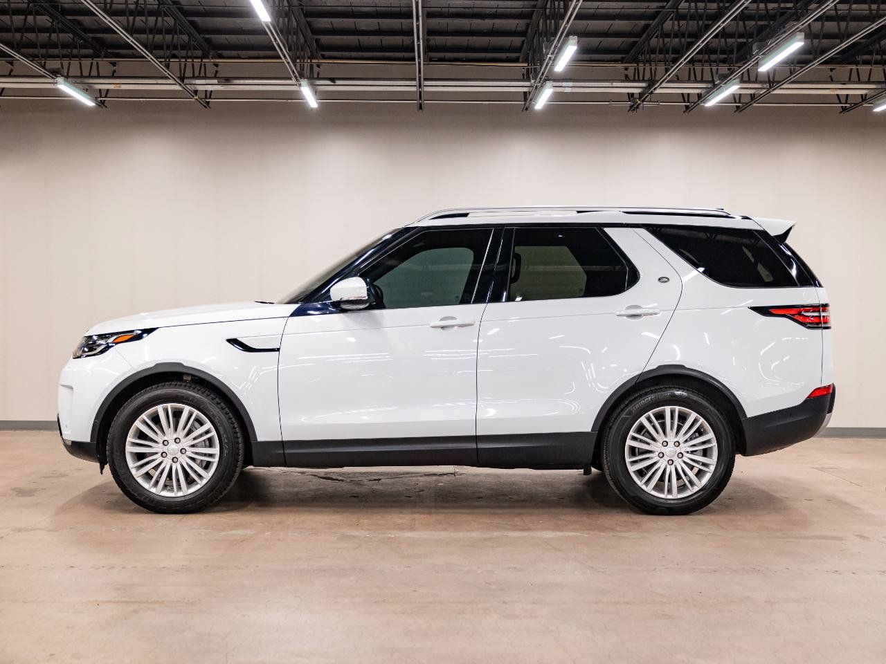 Used 2019 Land Rover Discovery HSE AWD/4WD image 20