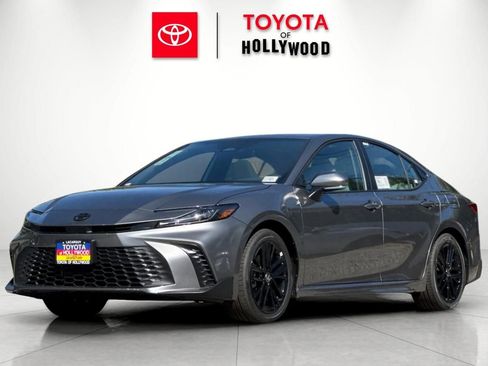 New 2026 Toyota Camry SE FWD image 7