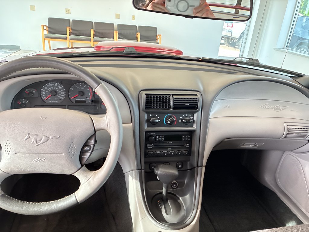 Used 2004 Ford Mustang GT RWD image 14