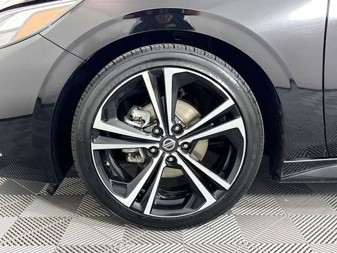 Certified 2021 Nissan Sentra SR image 4