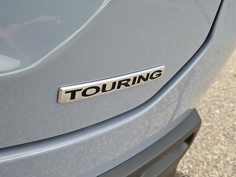 New 2025 Honda Pilot Touring image 4