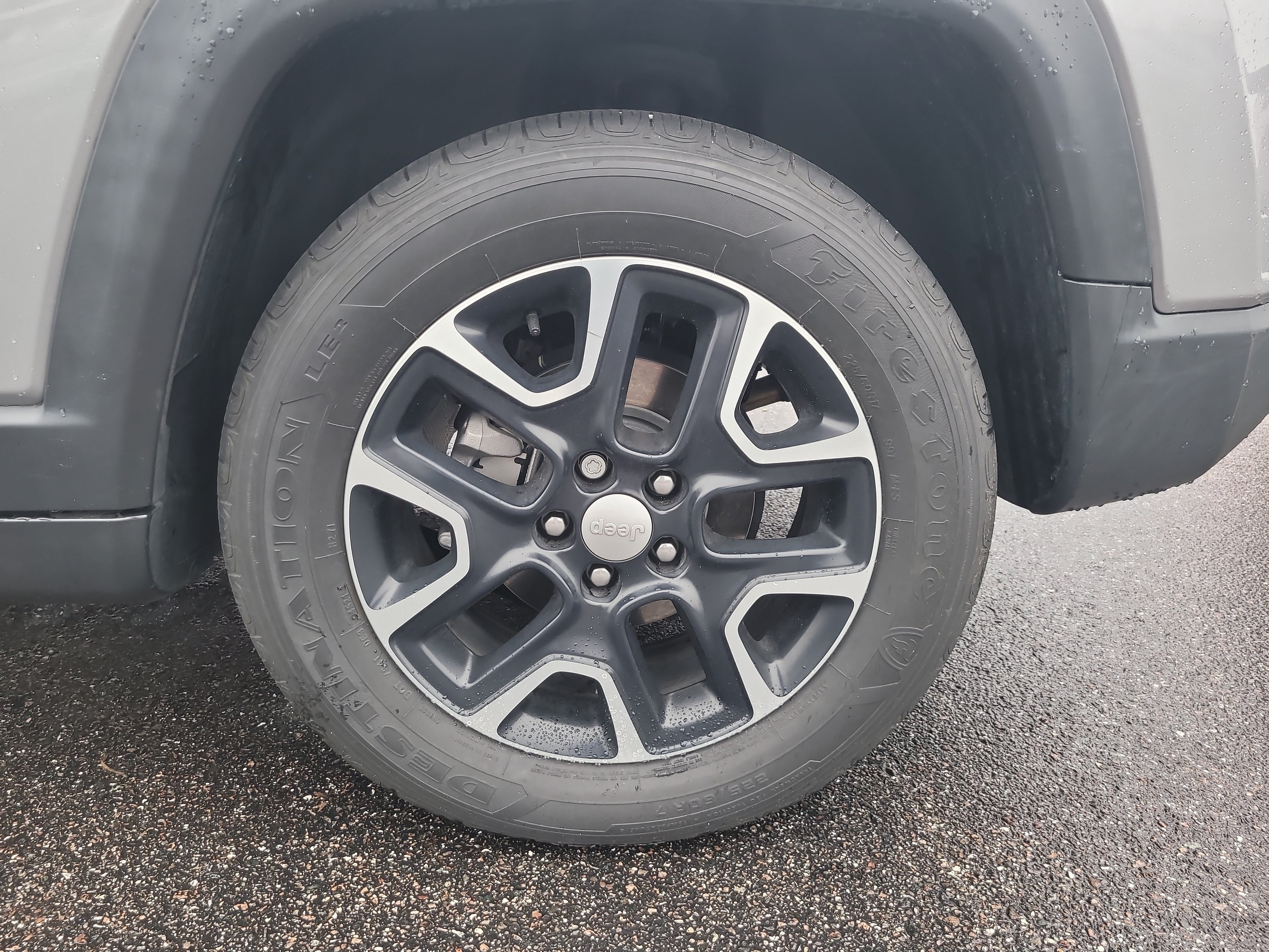 Used 2022 Jeep Compass Latitude FWD image 7