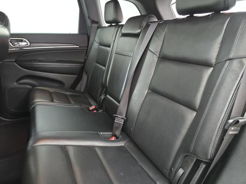 Used 2019 Jeep Grand Cherokee Limited AWD/4WD image 14