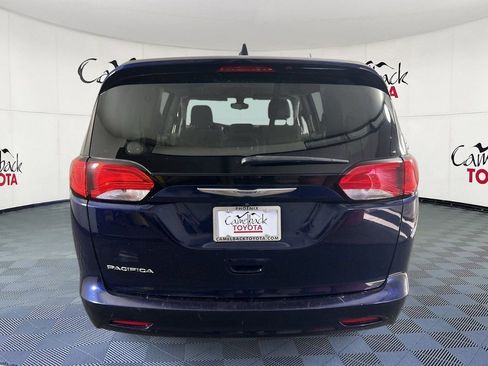 Used 2017 Chrysler Pacifica LX FWD image 6