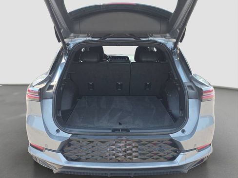 Used 2025 Chevrolet Equinox EV RS FWD image 17