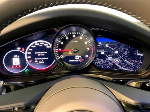 Certified 2023 Porsche Panamera 4S image 29