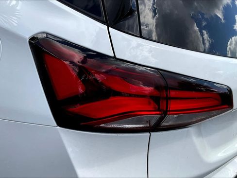 Used 2023 Chevrolet Equinox RS w/ RS Leather Package image 27