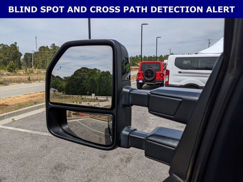 Used 2022 Ford F250 Lariat w/ Lariat Ultimate Package image 7