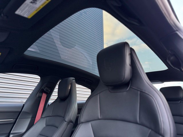 New 2025 Porsche Taycan 4S AWD/4WD image 45