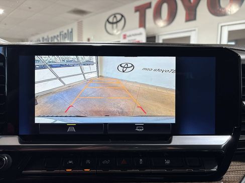 Used 2024 Chevrolet Silverado 1500 LT w/ Protection Package RWD image 18