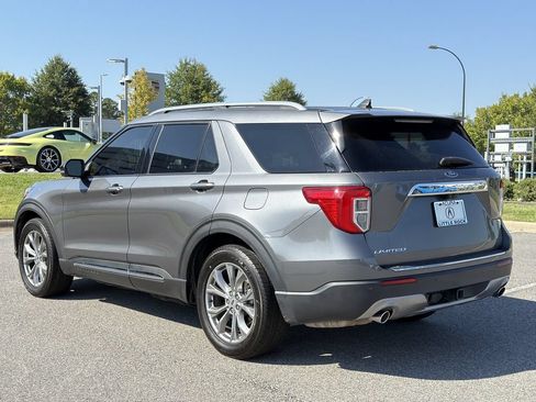 Used 2022 Ford Explorer Limited w/ Equipment Group 301A RWD image 3