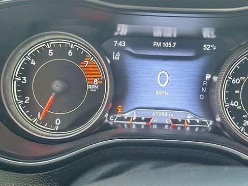 Used 2021 Jeep Cherokee Latitude Lux w/ Comfort/Convenience Group image 13