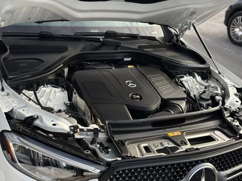 Used 2025 Mercedes-Benz GLC 300 4MATIC image 63