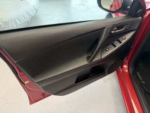 Used 2013 MAZDA MAZDA3 i Touring FWD image 21