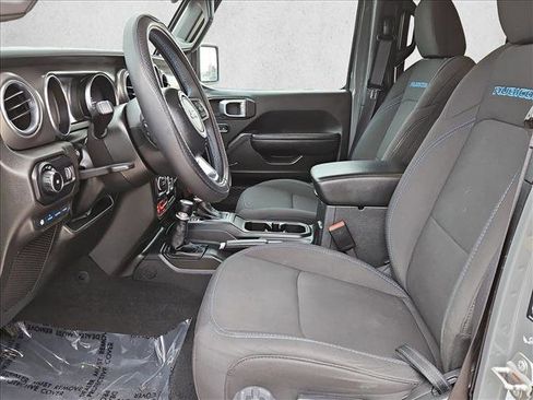 Used 2023 Jeep Wrangler Unlimited Rubicon 4xe w/ Cold Weather Group AWD/4WD image 16