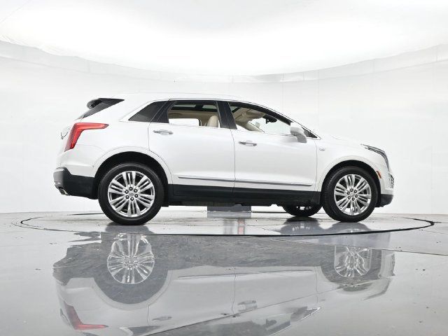 Used 2017 Cadillac XT5 Premium Luxury FWD image 39