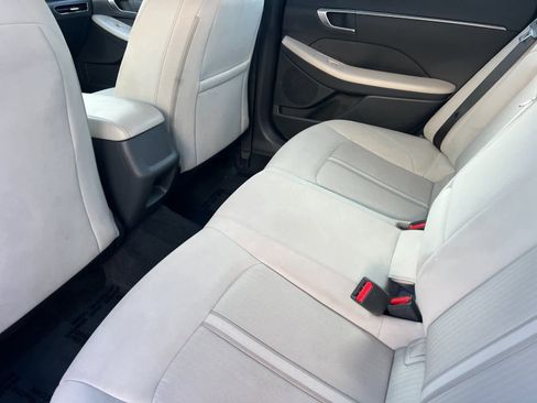 Used 2023 Hyundai Sonata SEL image 4