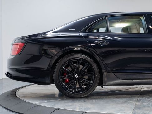 Used 2021 Bentley Flying Spur W12 AWD/4WD image 43