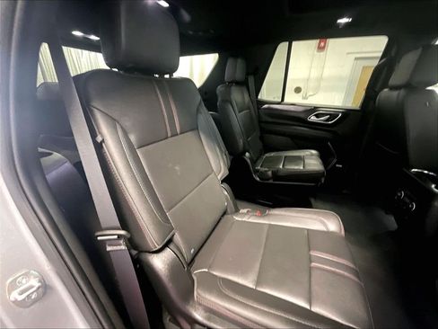 Used 2024 Chevrolet Tahoe RST w/ Luxury Package AWD/4WD image 16