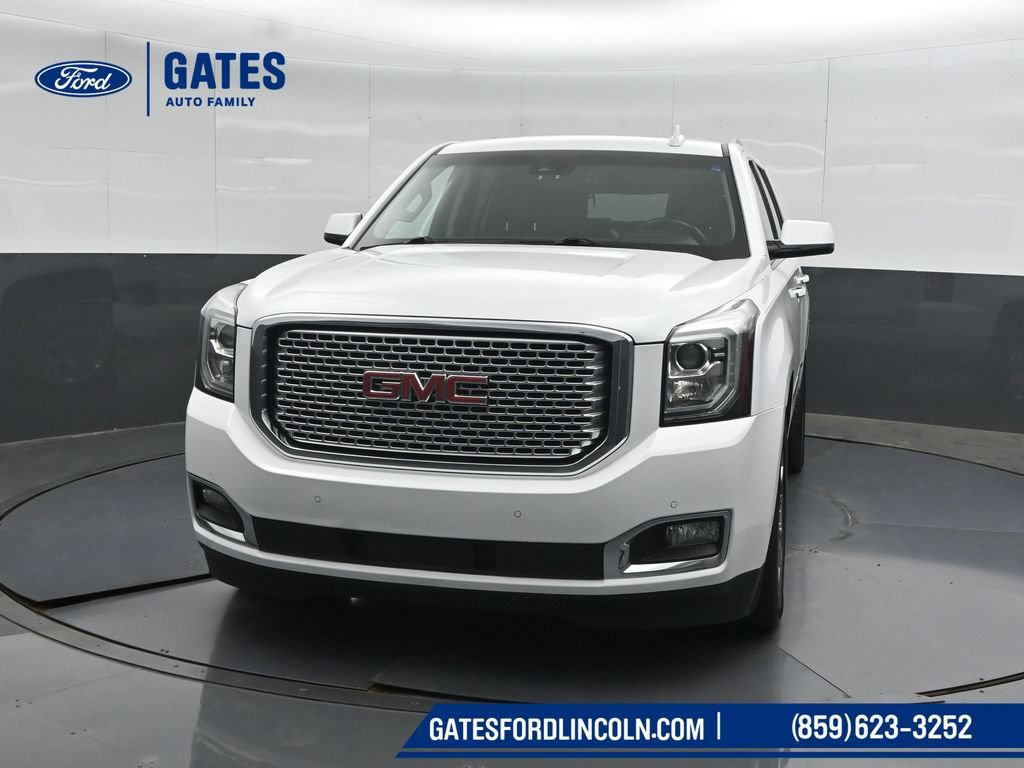 Used 2017 GMC Yukon Denali w/ Open Road Package AWD/4WD image 5