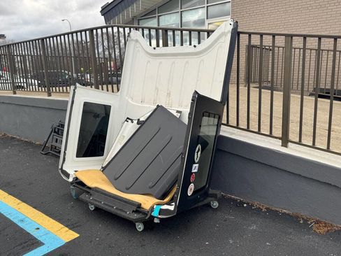 Used 2016 Jeep Wrangler Unlimited Sport image 23