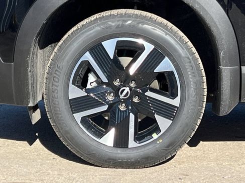 New 2026 Nissan Kicks SV w/ Cold Weather Package AWD/4WD image 5
