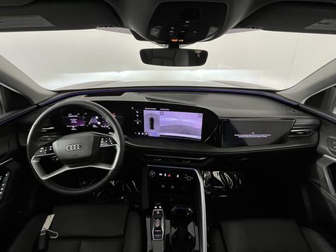 Used 2025 Audi Q5 Prestige image 14