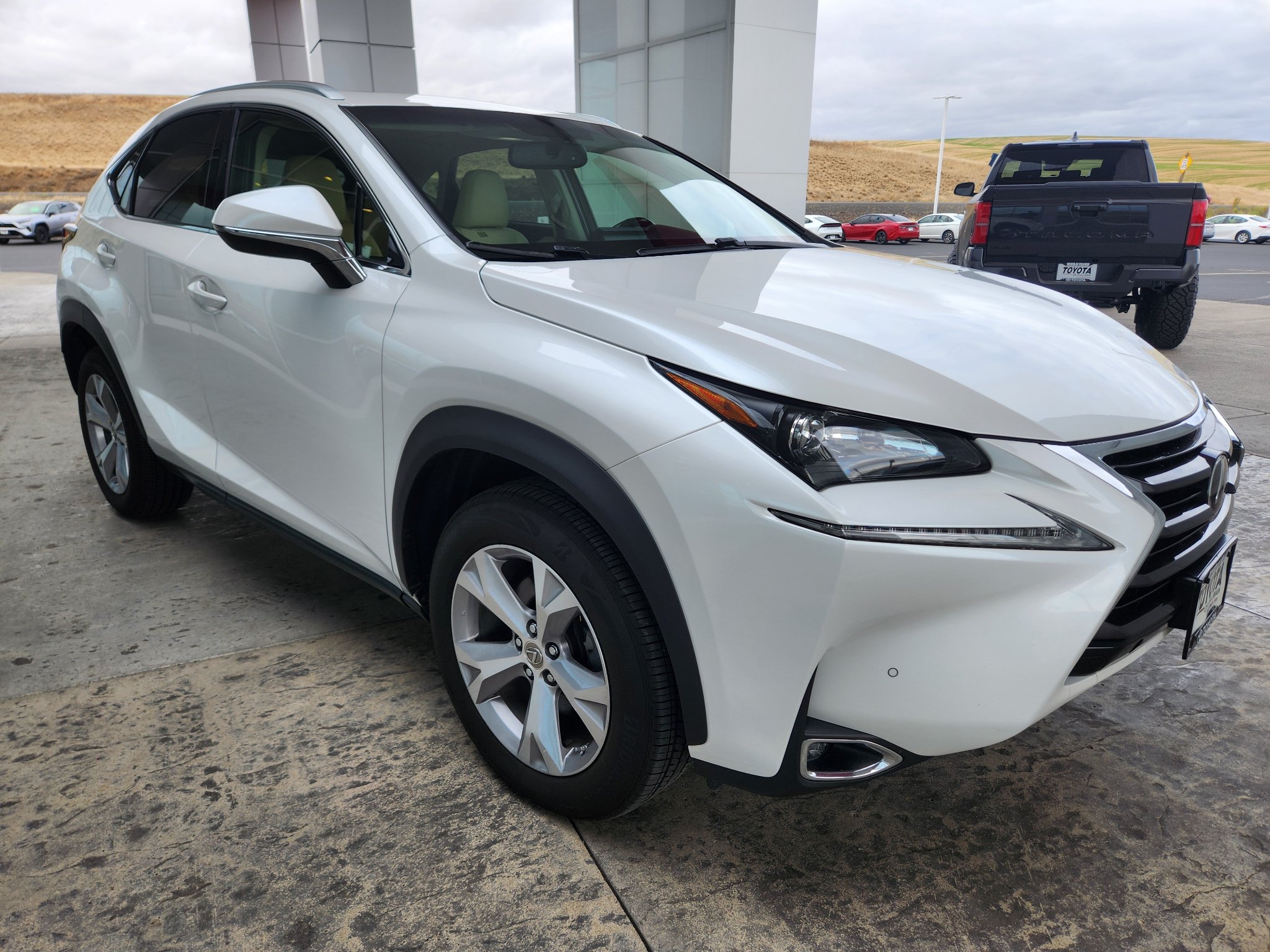 Used 2017 Lexus NX 200t AWD w/ Premium Package image 11