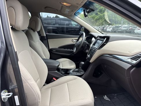 Used 2017 Hyundai Santa Fe Sport AWD/4WD image 6