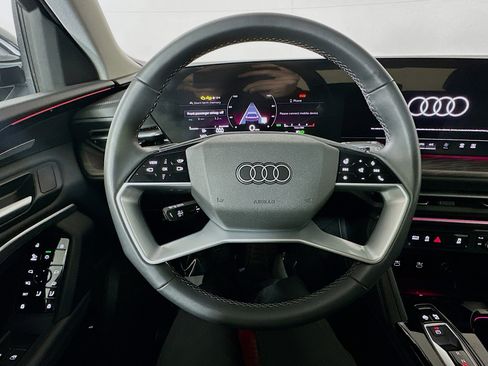 Used 2025 Audi Q5 Premium Plus w/ Premium Plus image 11