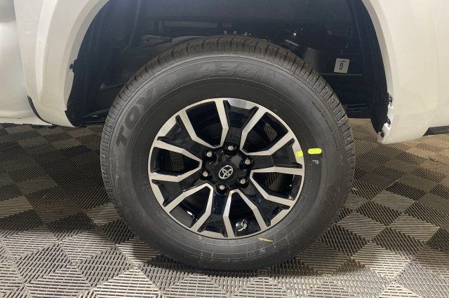 Used 2023 Toyota Tacoma TRD Sport w/ Technology Package AWD/4WD image 26