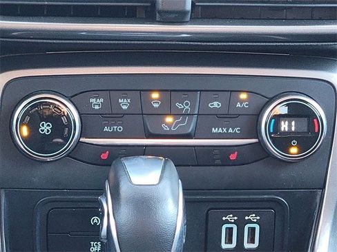 Certified 2021 Ford EcoSport SE image 29