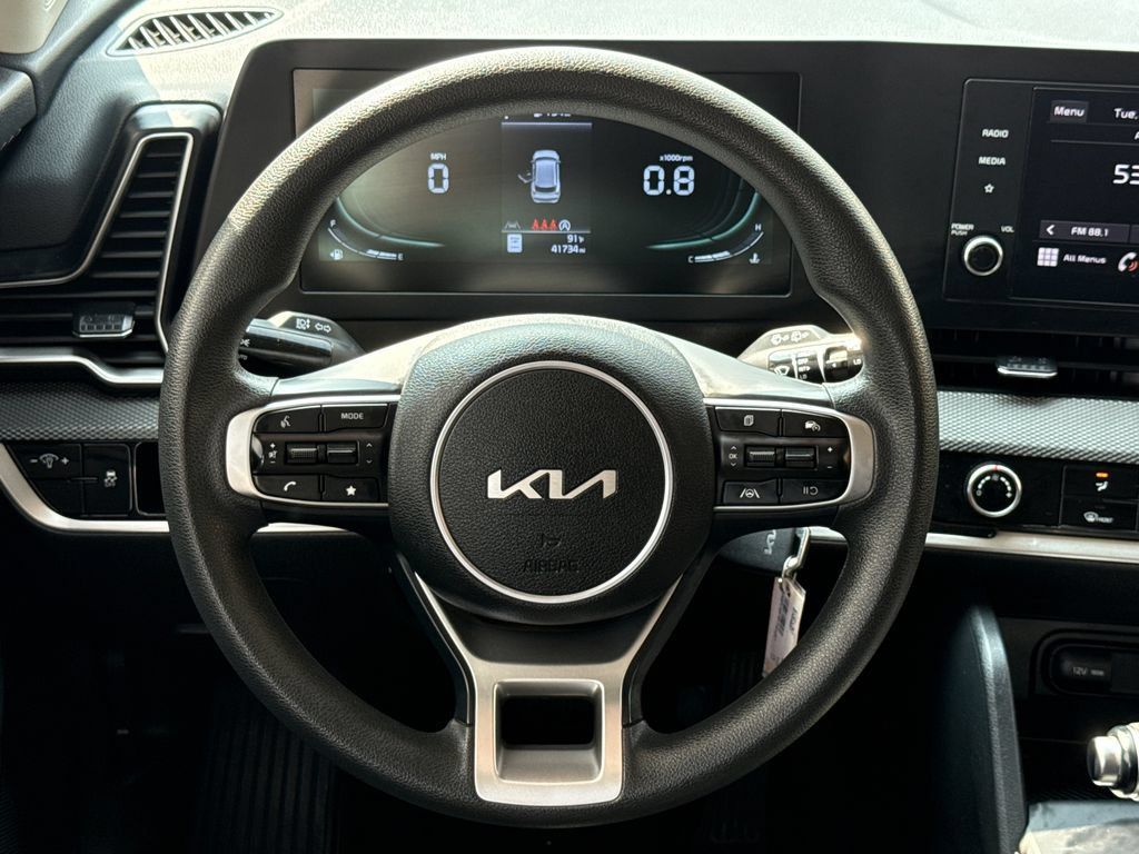Used 2024 Kia Sportage LX FWD image 14