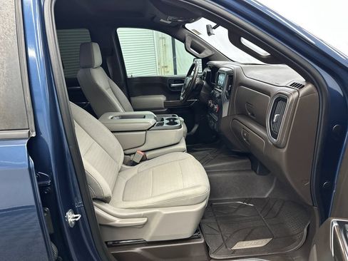 Used 2019 Chevrolet Silverado 1500 LT Trail Boss w/ Convenience Package AWD/4WD image 14