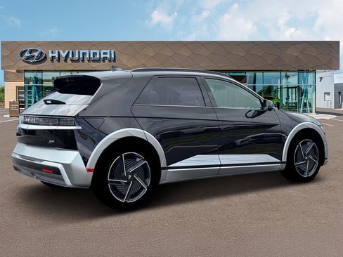 New 2025 Hyundai Ioniq 5 Limited image 8