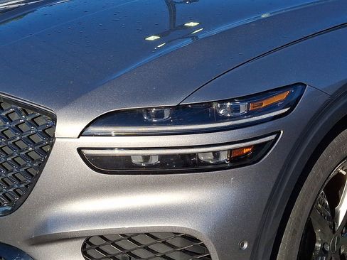 Used 2023 Genesis GV70 3.5T Sport w/ Sport Prestige Package AWD/4WD image 7