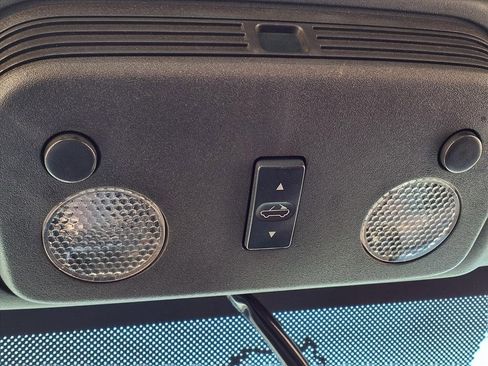 Used 2010 Ford Mustang GT Premium image 29