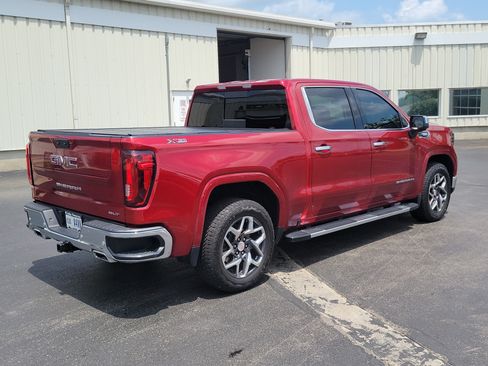 Used 2024 GMC Sierra 1500 SLT w/ SLT Premium Plus Package AWD/4WD image 4