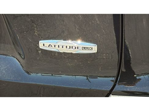 Used 2022 Jeep Cherokee Latitude Lux AWD/4WD image 8