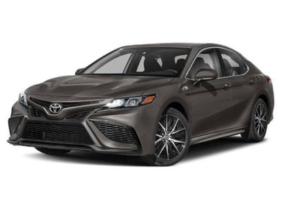 Used 2022 Toyota Camry SE w/ Convenience Package