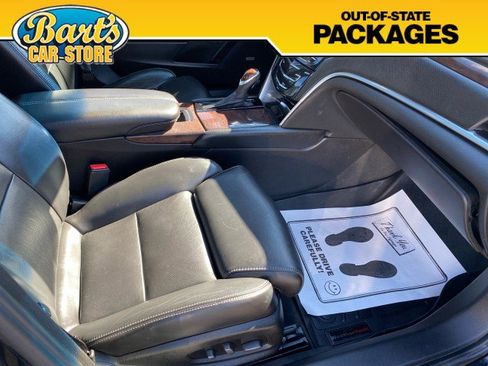 Used 2014 Cadillac XTS Premium image 16