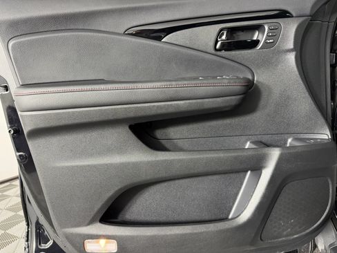 Used 2024 Honda Passport Black Edition image 42
