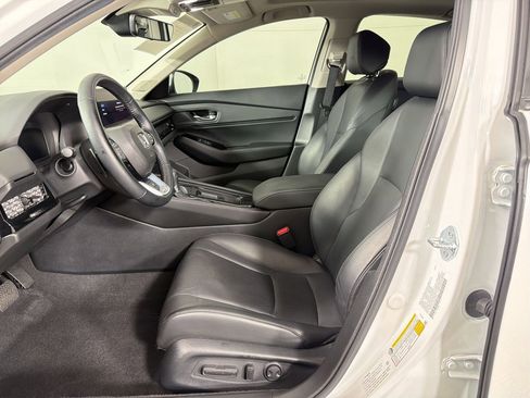 Used 2025 Honda Accord Touring image 5