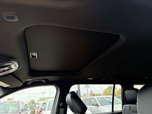 New 2025 Jeep Grand Cherokee L Altitude RWD image 14
